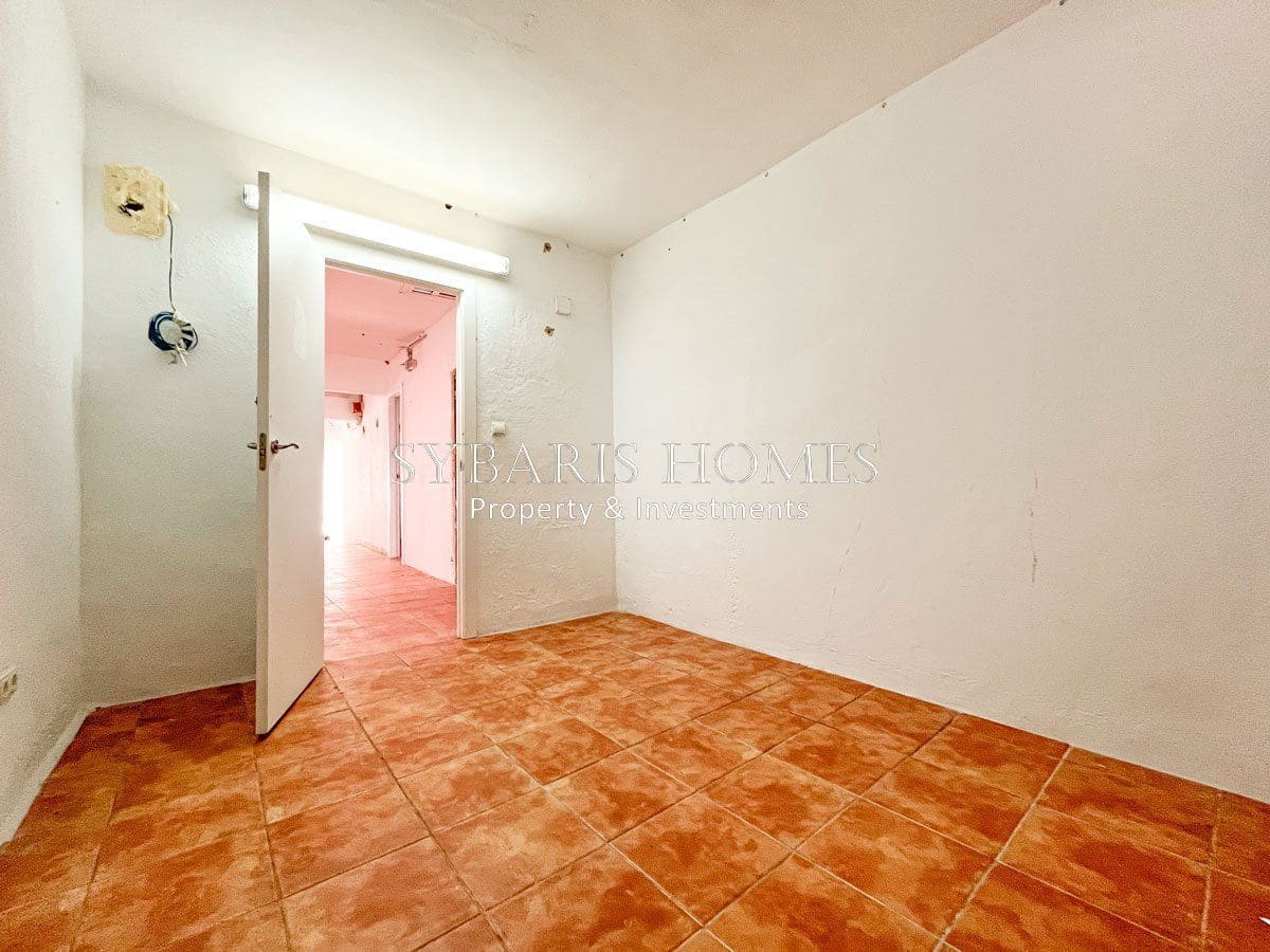 Kommersiell til salgs i Denia med garasje - € 325 000 (Ref: 10183794)