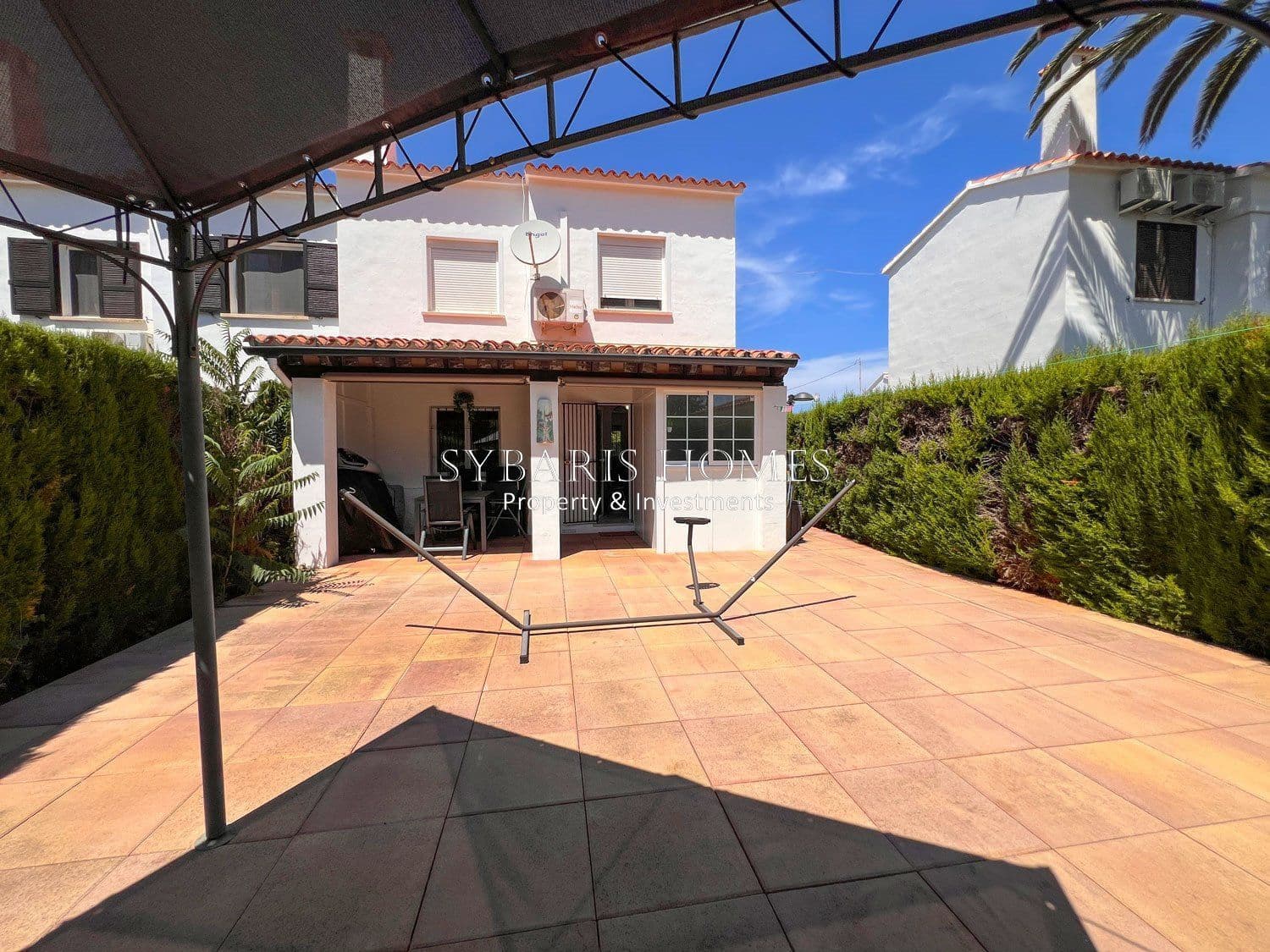 3 slaapkamer Huis te koop in Denia met zwembad - € 399.900 (Ref: 10183797)
