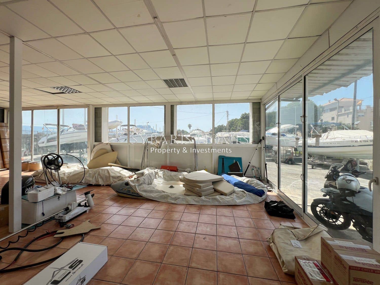 Commercial for sale in Denia with garage - € 1,650,000 (Ref: 10183799)