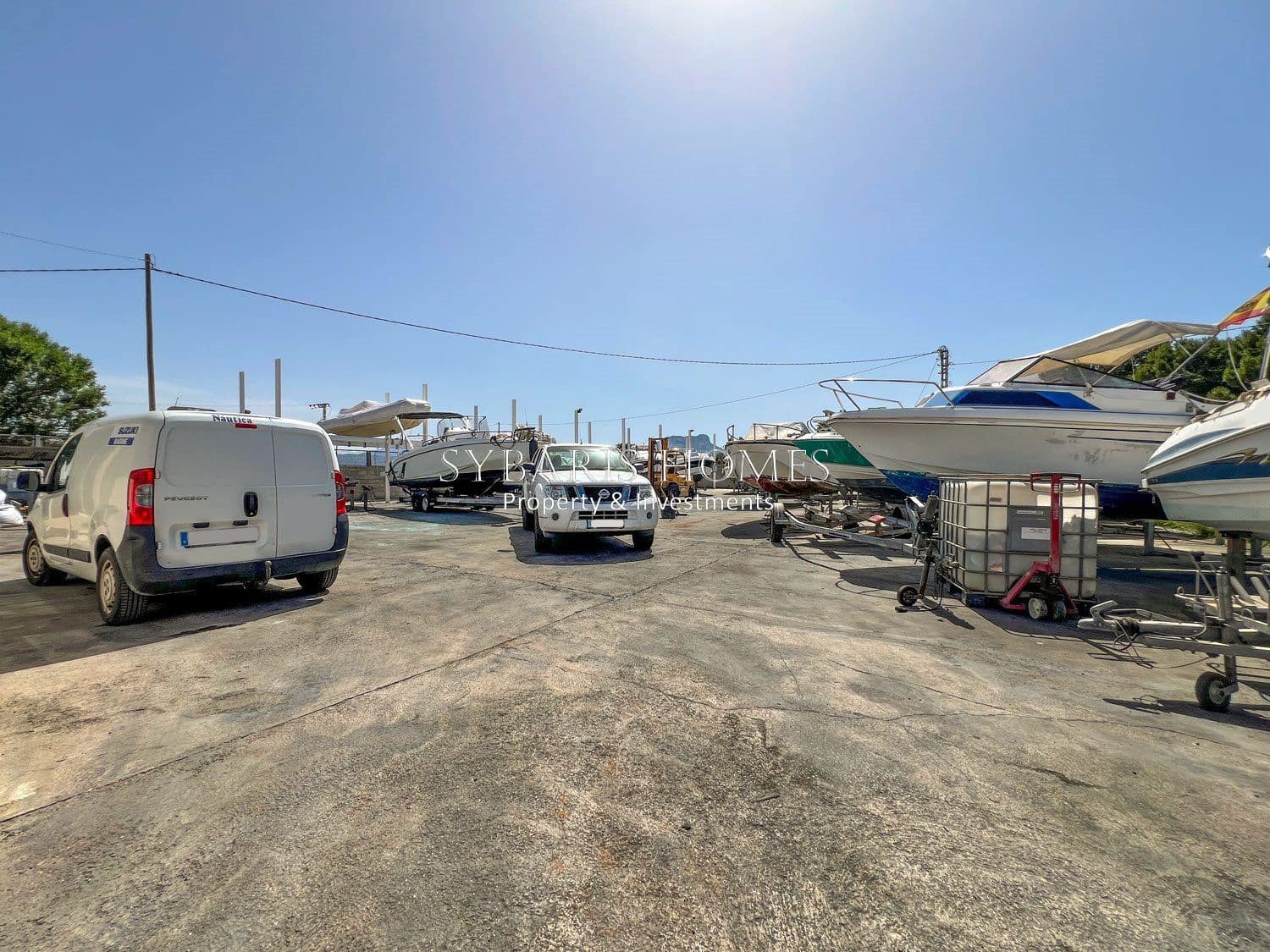 Commercial for sale in Denia with garage - € 1,650,000 (Ref: 10183799)