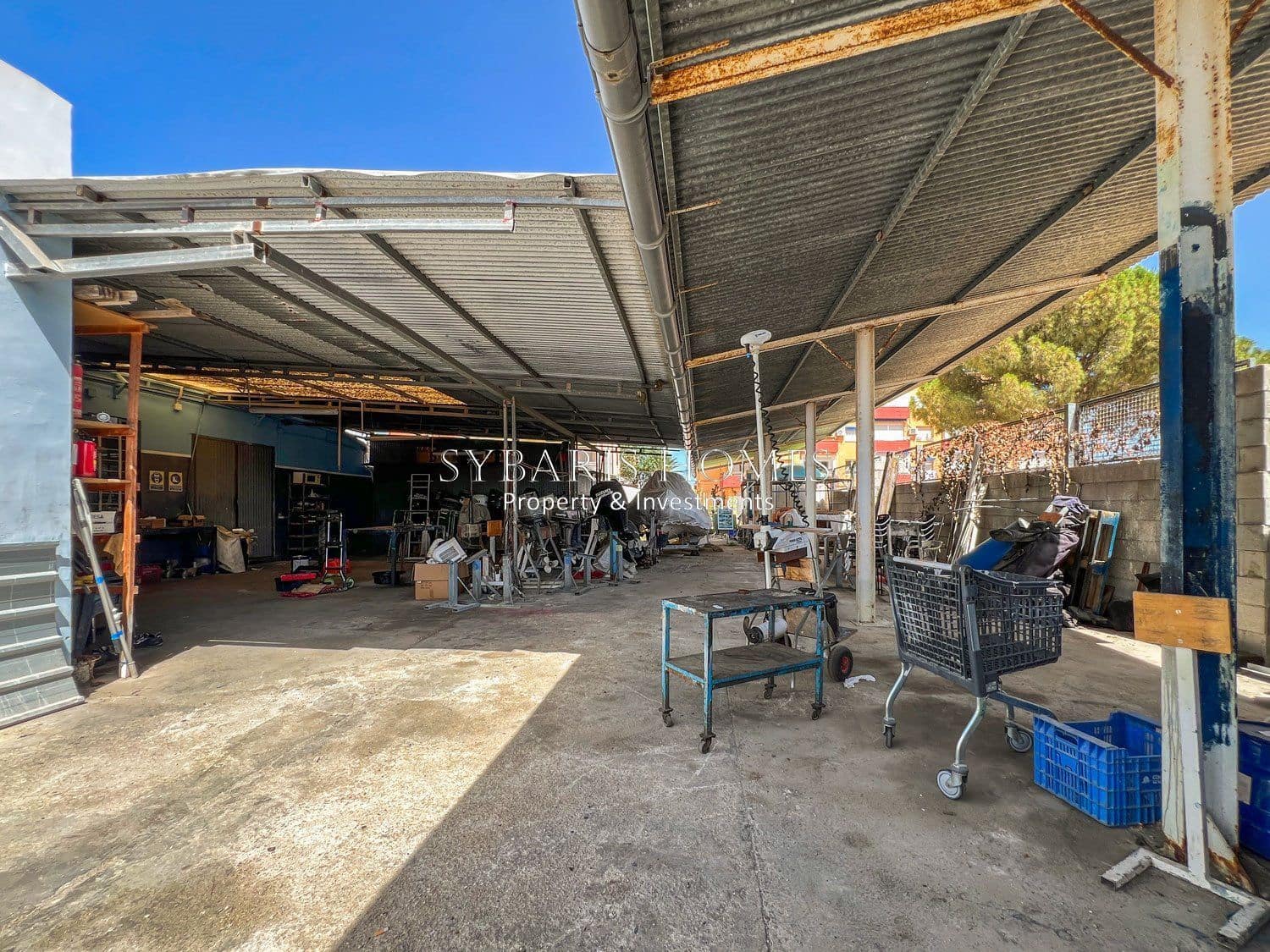 Commercial for sale in Denia with garage - € 1,650,000 (Ref: 10183799)