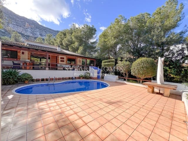 3 soverom Villa til salgs i El Montgó, Dénia med svømmebasseng garasje - € 735 000 (Ref: 10183800)
