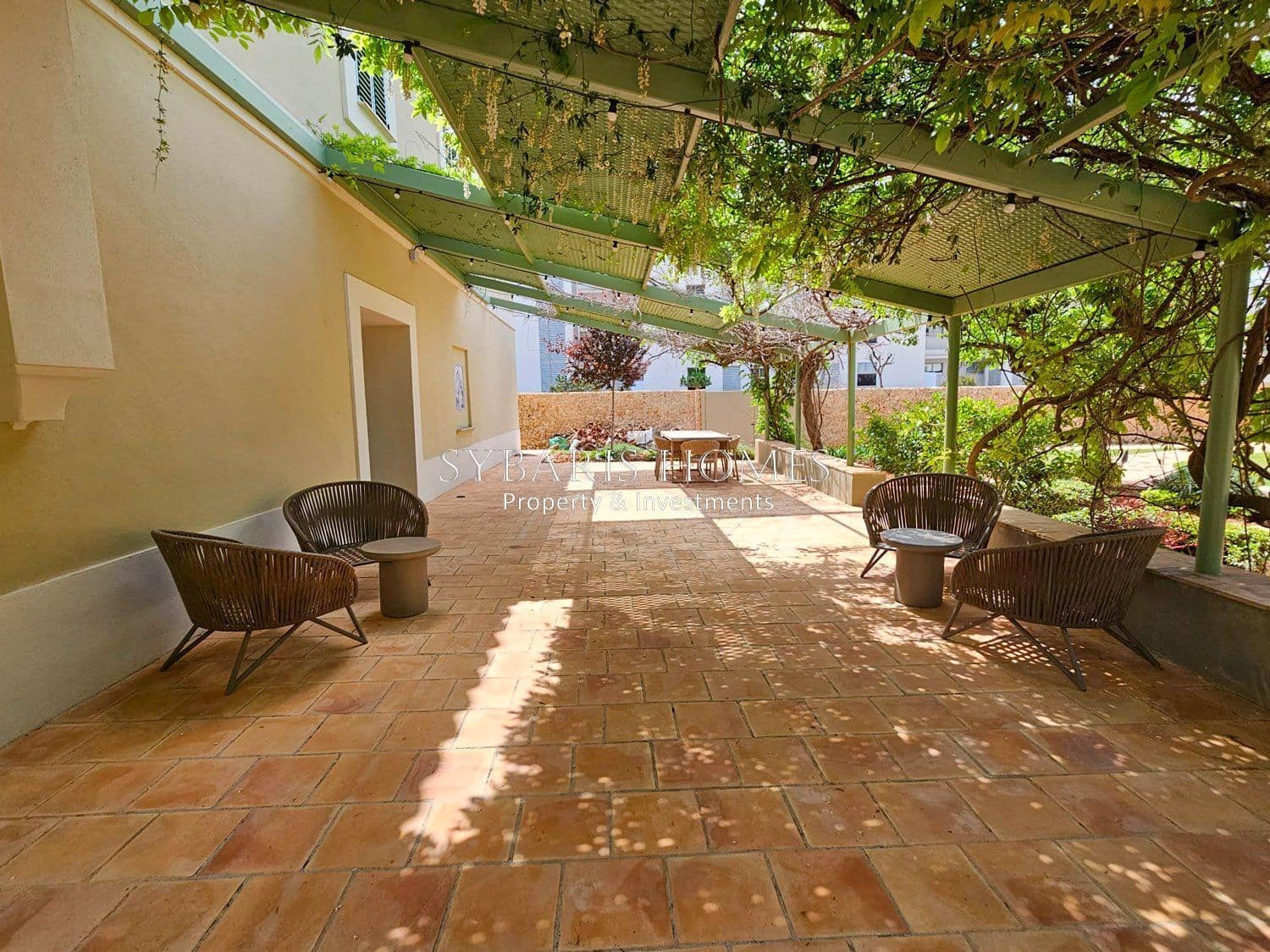 4 soveværelse Lejlighed til salg i Denia med swimmingpool garage - € 880.000 (Ref: 10183801)