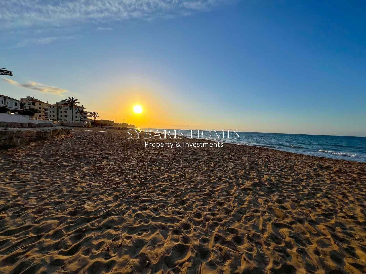 1 soverom Leilighet til salgs i Denia med garasje - € 178 500 (Ref: 10183806)