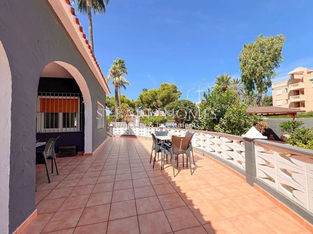 3 soverom Villa til salgs i Las Marinas / Les Marines, Dénia med svømmebasseng garasje - € 695 000 (Ref: 10183812)