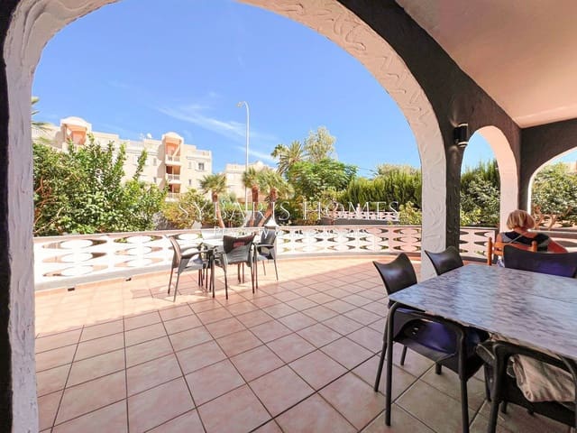 3 soverom Villa til salgs i Las Marinas / Les Marines, Dénia med svømmebasseng garasje - € 695 000 (Ref: 10183812)