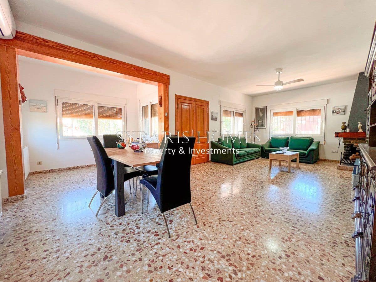 3 soverom Villa til salgs i Denia med svømmebasseng garasje - € 695 000 (Ref: 10183812)