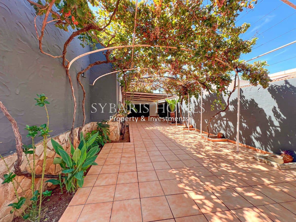 3 soverom Villa til salgs i Denia med svømmebasseng garasje - € 695 000 (Ref: 10183812)