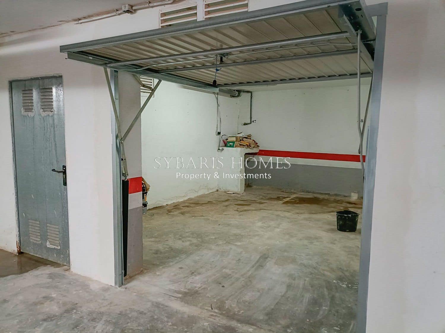 Garage for sale in Denia - € 42,000 (Ref: 10183817)