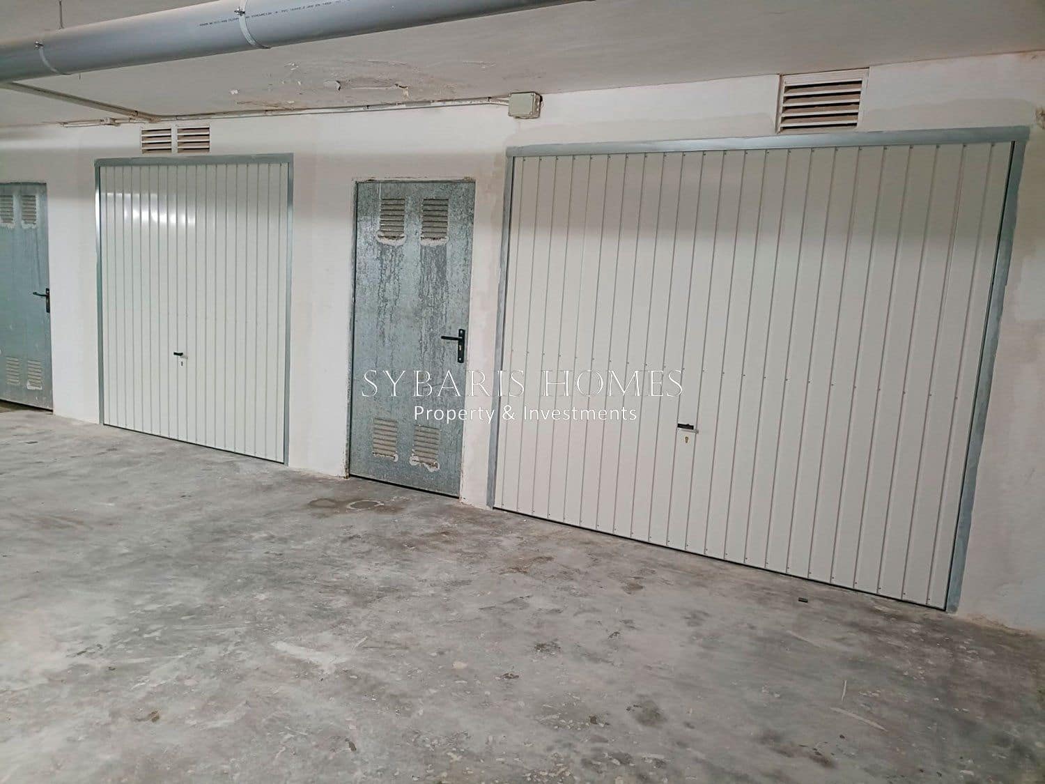 Garage for sale in Denia - € 42,000 (Ref: 10183817)
