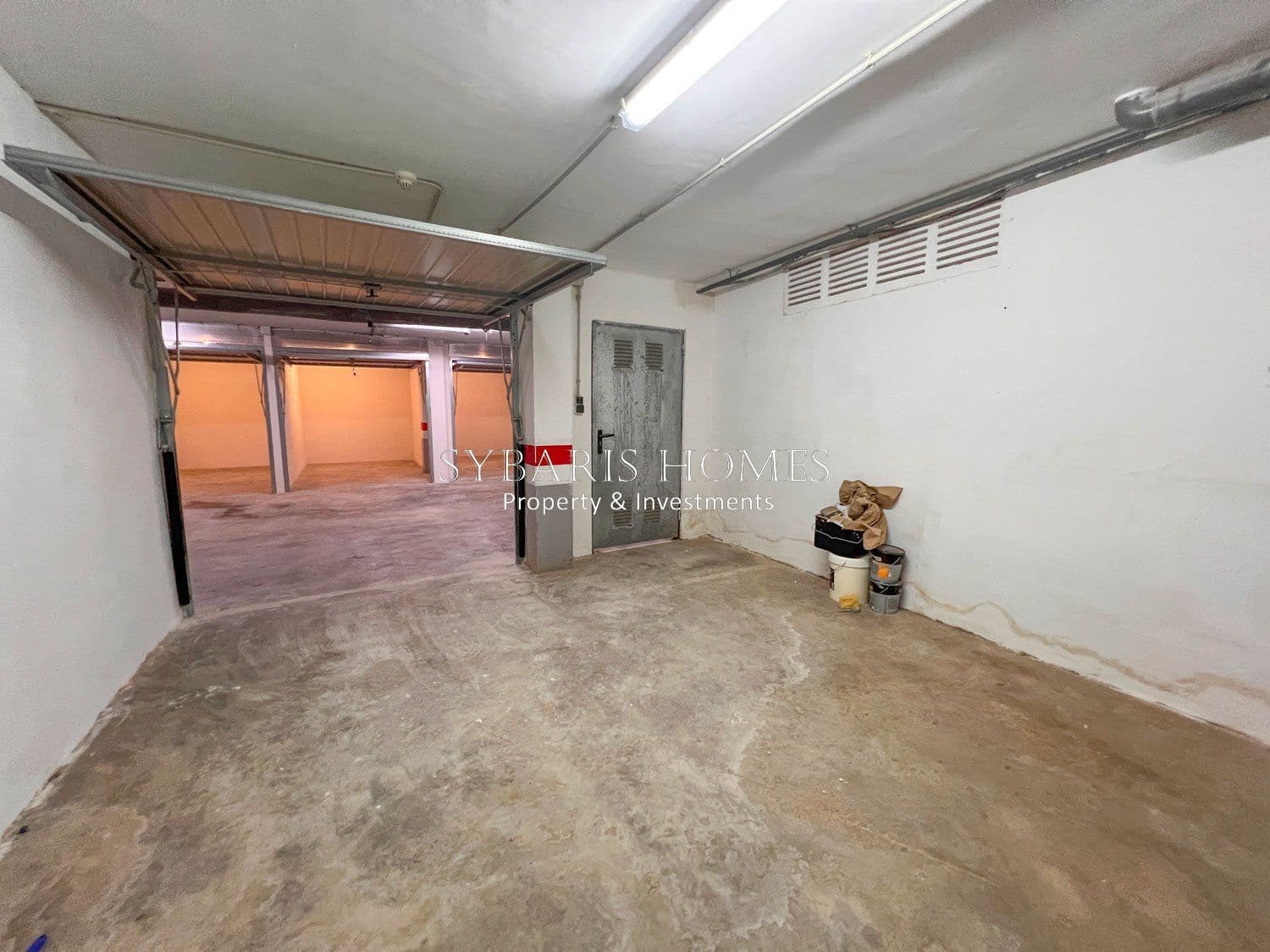Garage for sale in Denia - € 42,000 (Ref: 10183817)