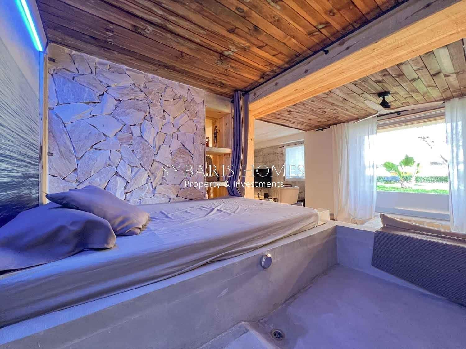 1 soverom Leilighet til salgs i Denia med svømmebasseng garasje - € 240 000 (Ref: 10183819)