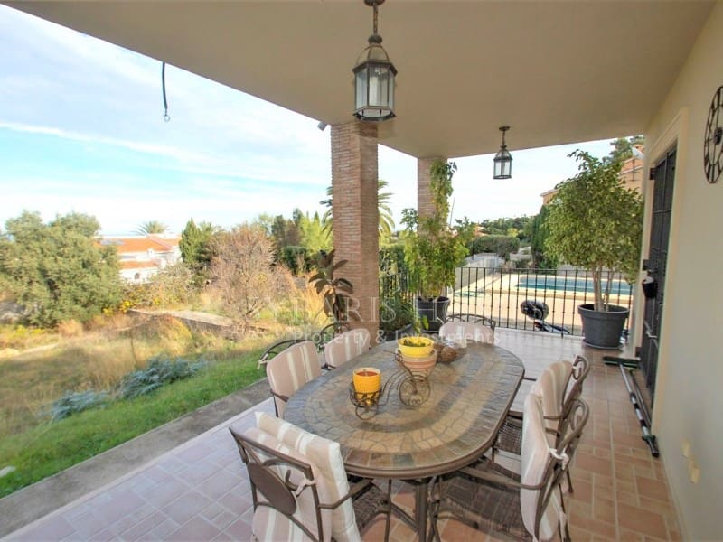 4 sovrum Villa till salu i Denia med pool garage - 950 000 € (Ref: 6351392)