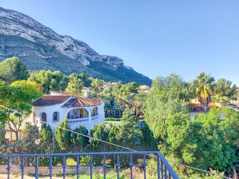 4 sovrum Villa till salu i Denia med pool garage - 950 000 € (Ref: 6351392)