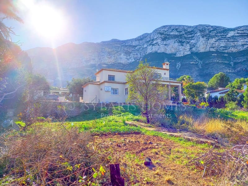 4 sovrum Villa till salu i Denia med pool garage - 950 000 € (Ref: 6351392)