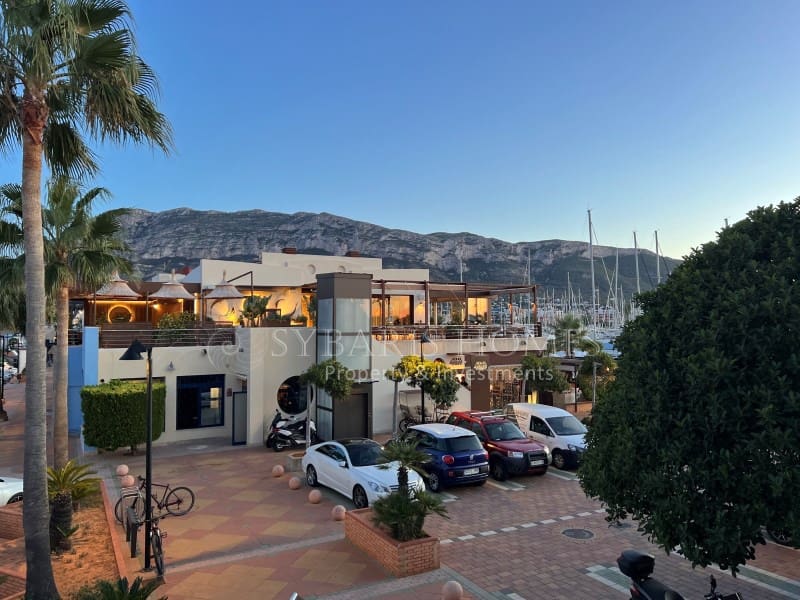 Commercial for rent in Denia - € 1,500 (Ref: 6908706)