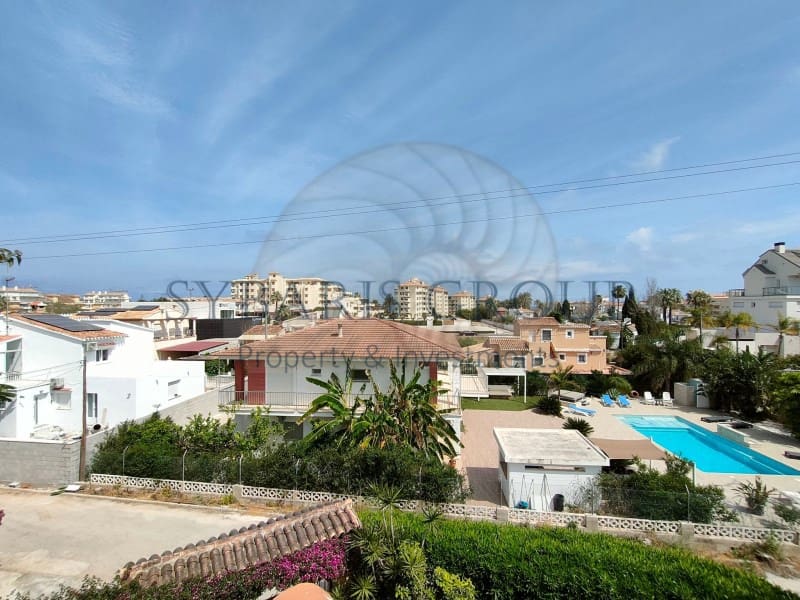 4 sypialnia Willa na sprzedaż w Denia z basenem garażem - 649 900 € (Ref: 7546245)