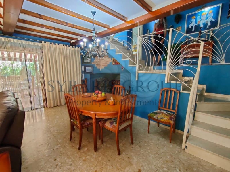 4 sypialnia Willa na sprzedaż w Denia z basenem garażem - 649 900 € (Ref: 7546245)