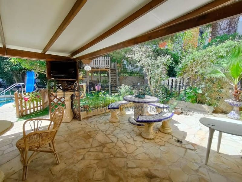 4 sypialnia Willa na sprzedaż w Denia z basenem garażem - 649 900 € (Ref: 7546245)