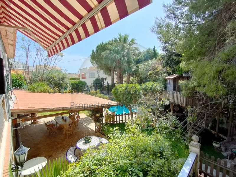 4 sypialnia Willa na sprzedaż w Denia z basenem garażem - 649 900 € (Ref: 7546245)