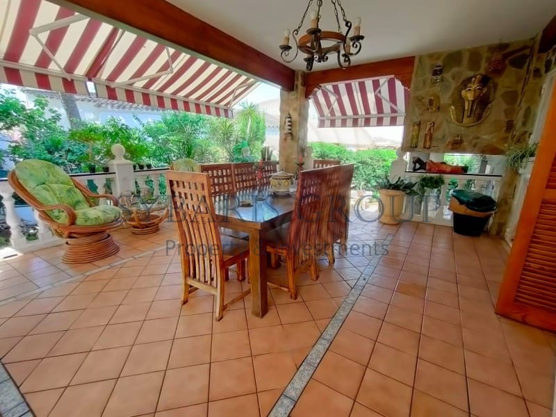 4 sypialnia Willa na sprzedaż w Denia z basenem garażem - 649 900 € (Ref: 7546245)