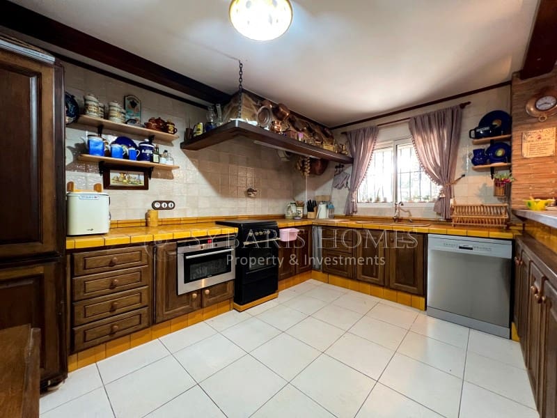 4 sypialnia Willa na sprzedaż w Denia z basenem garażem - 649 900 € (Ref: 7546245)