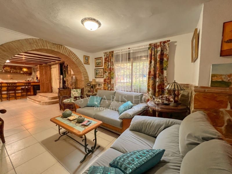 5 quarto Moradia para venda em Denia com piscina garagem - 649 900 € (Ref: 7546245)