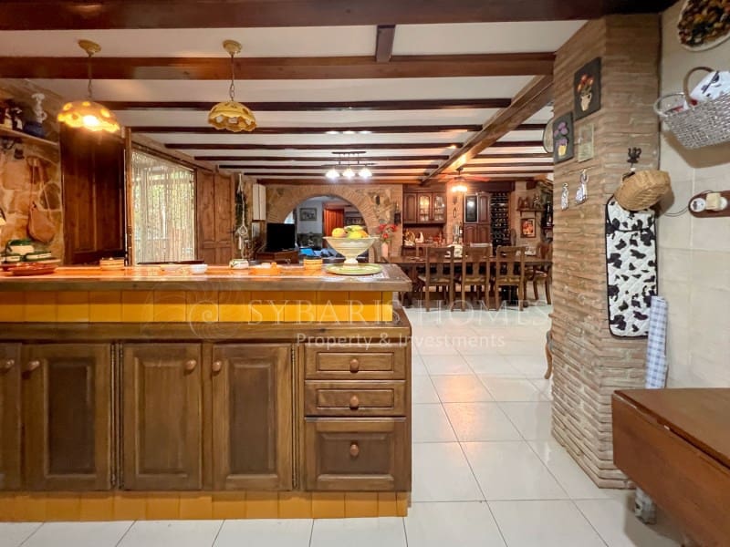 5 quarto Moradia para venda em Denia com piscina garagem - 649 900 € (Ref: 7546245)