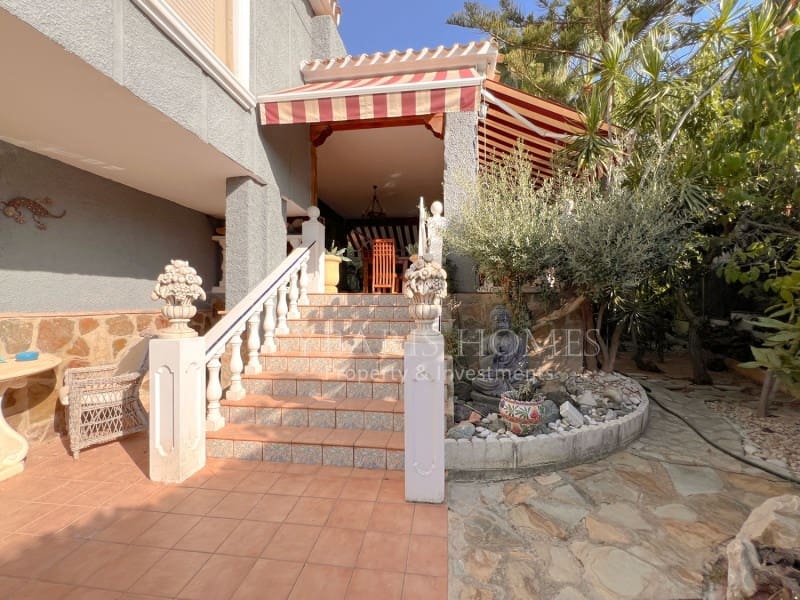 5 quarto Moradia para venda em Denia com piscina garagem - 649 900 € (Ref: 7546245)