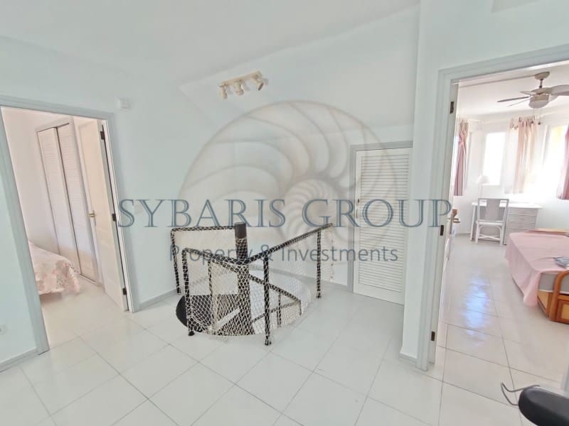 4 makuuhuone Kattohuoneisto vuokrattavana paikassa Denia mukana 
autotalli - 1 100 € (Ref: 7556076)