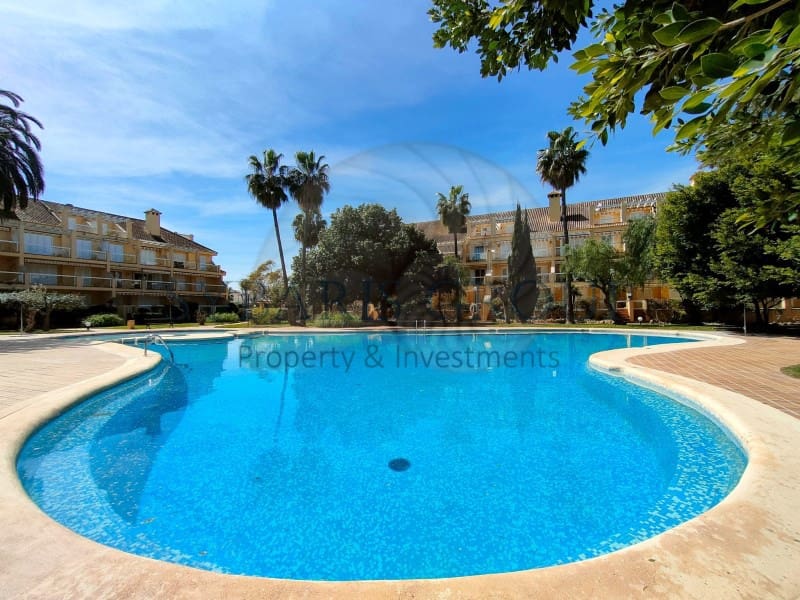 4 makuuhuone Kattohuoneisto vuokrattavana paikassa Denia mukana 
autotalli - 1 100 € (Ref: 7556076)