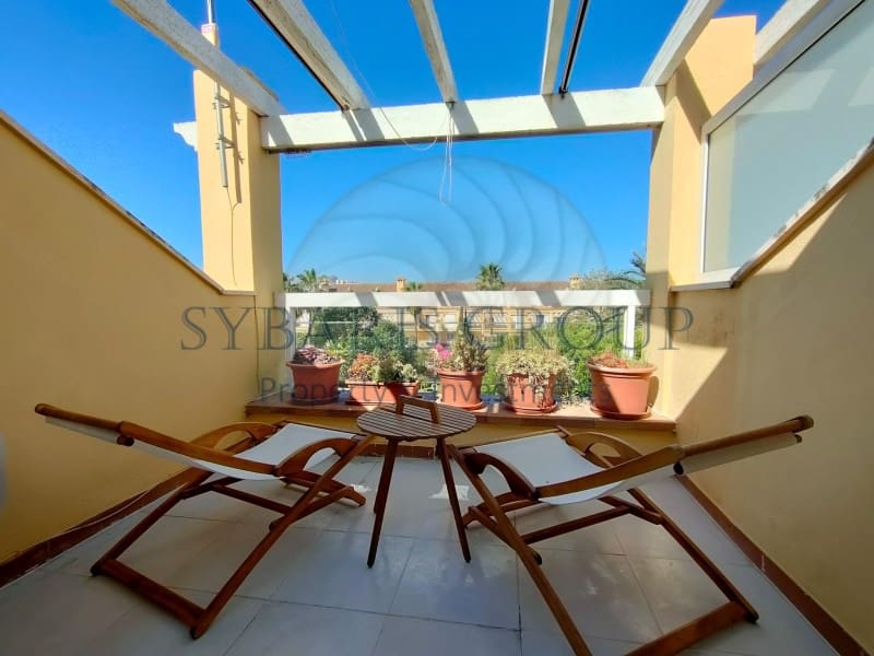 4 makuuhuone Kattohuoneisto vuokrattavana paikassa Denia mukana 
autotalli - 1 100 € (Ref: 7556076)