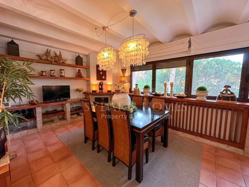 3 sovrum Villa till salu i Denia med pool garage - 715 000 € (Ref: 7854762)