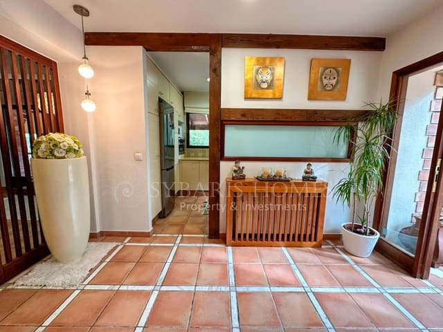 3 sovrum Villa till salu i El Montgó, Dénia med pool garage - 715 000 € (Ref: 7854762)