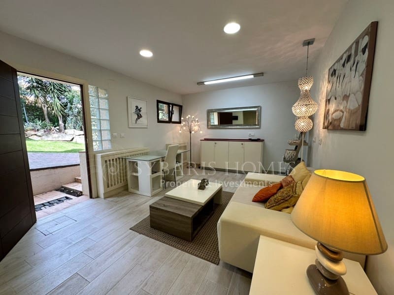 3 sovrum Villa till salu i Denia med pool garage - 715 000 € (Ref: 7854762)