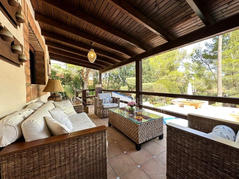 3 sovrum Villa till salu i Denia med pool garage - 715 000 € (Ref: 7854762)