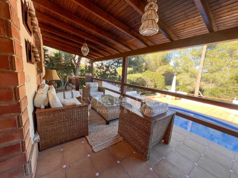 3 sovrum Villa till salu i Denia med pool garage - 715 000 € (Ref: 7854762)