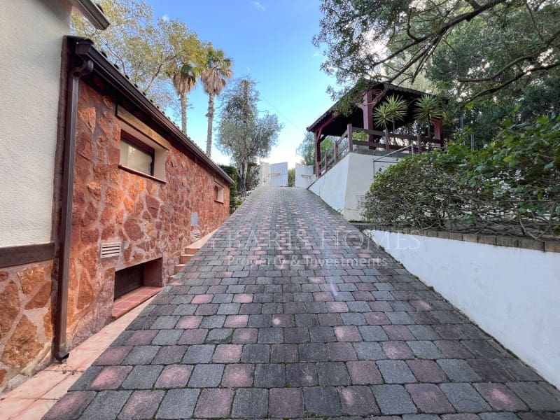 3 sovrum Villa till salu i Denia med pool garage - 715 000 € (Ref: 7854762)