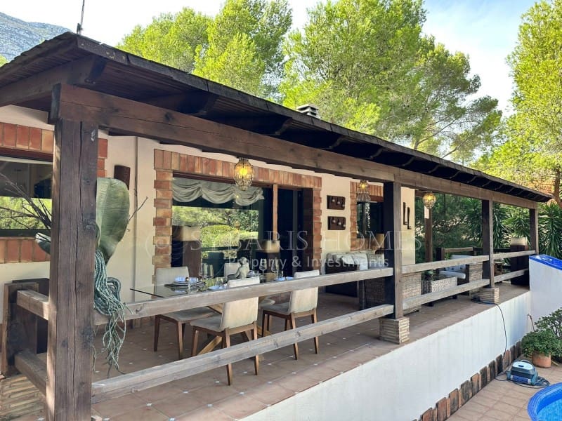 3 sovrum Villa till salu i Denia med pool garage - 715 000 € (Ref: 7854762)