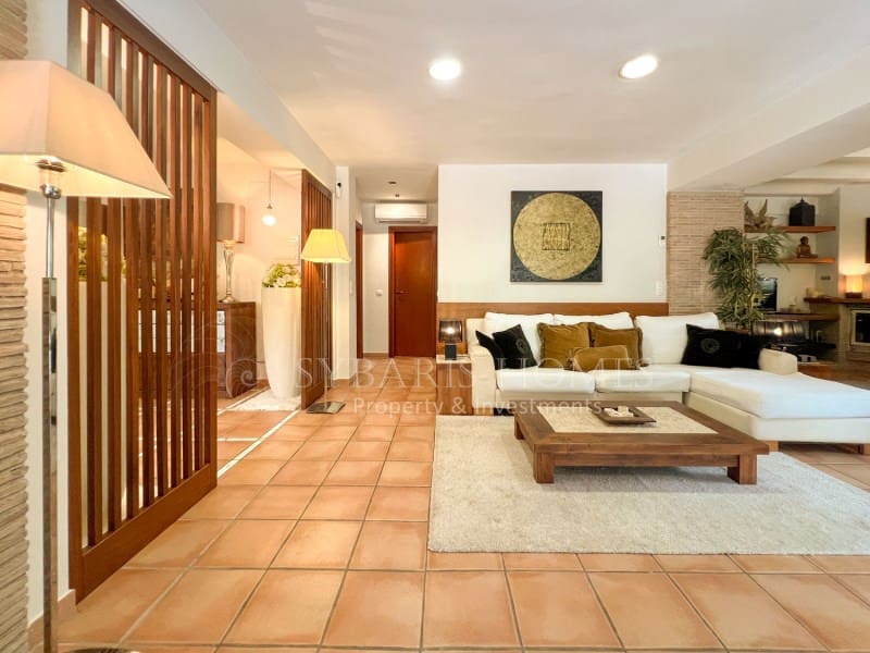3 sypialnia Willa na sprzedaż w Denia z basenem garażem - 735 000 € (Ref: 7854762)