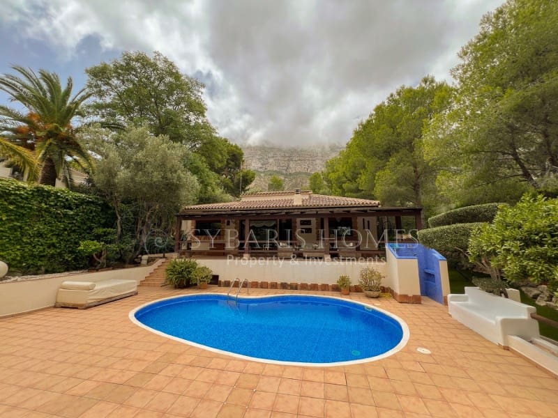 3 sypialnia Willa na sprzedaż w Denia z basenem garażem - 735 000 € (Ref: 7854762)