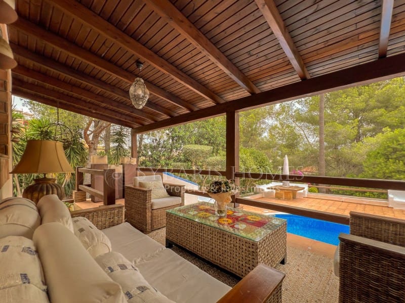 3 sypialnia Willa na sprzedaż w Denia z basenem garażem - 735 000 € (Ref: 7854762)