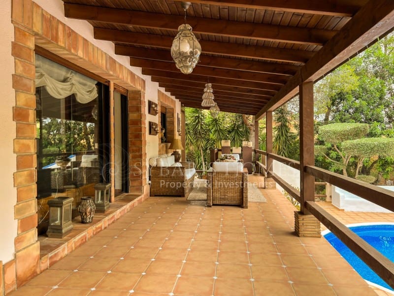 3 sypialnia Willa na sprzedaż w Denia z basenem garażem - 735 000 € (Ref: 7854762)