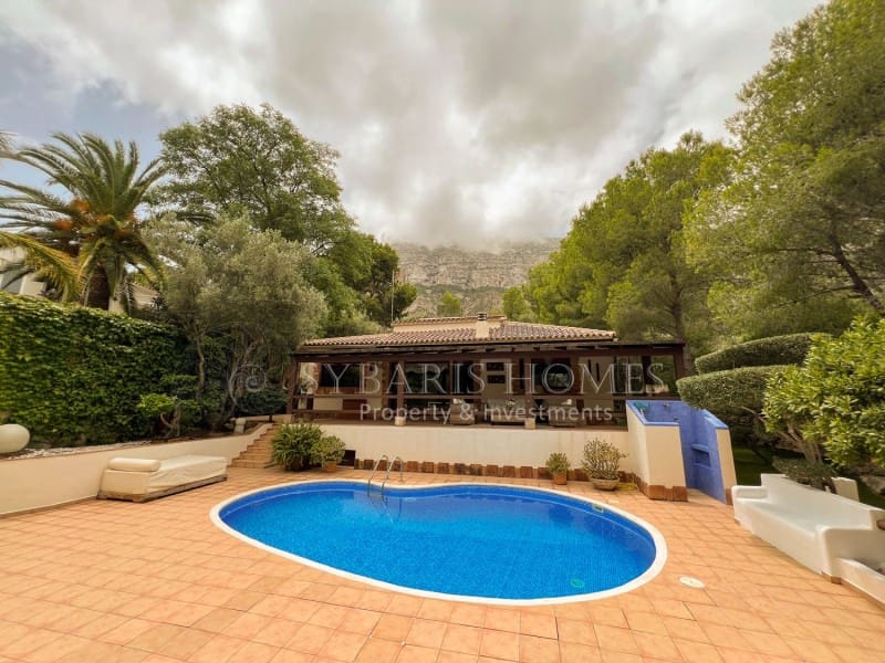 3 sypialnia Willa na sprzedaż w Denia z basenem garażem - 735 000 € (Ref: 7854762)