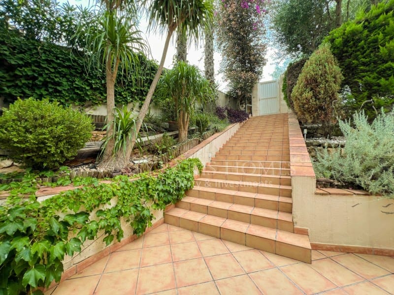 3 sypialnia Willa na sprzedaż w Denia z basenem garażem - 735 000 € (Ref: 7854762)