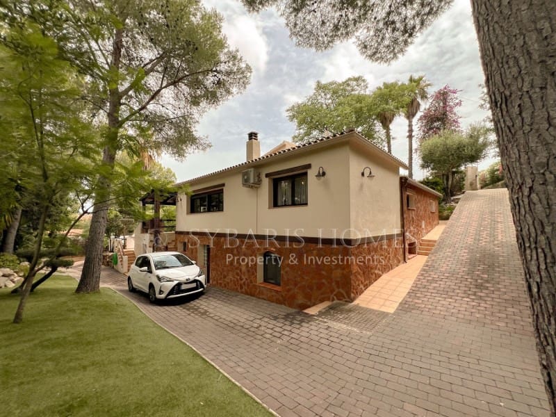3 sypialnia Willa na sprzedaż w Denia z basenem garażem - 735 000 € (Ref: 7854762)