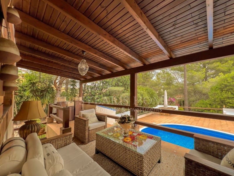 3 sypialnia Willa na sprzedaż w Denia z basenem garażem - 735 000 € (Ref: 7854762)