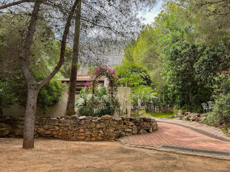 3 bedroom Villa for sale in Denia with pool garage - € 735,000 (Ref: 7854762)