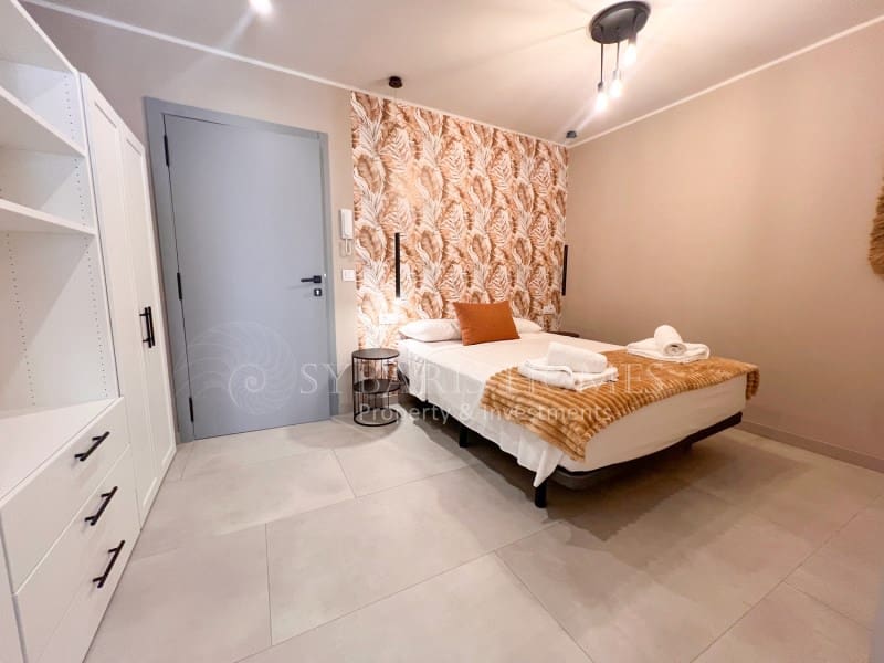 5 soveværelse Hotel til salg i Denia - € 935.000 (Ref: 8049428)