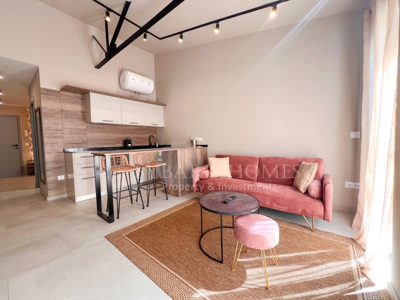 5 soveværelse Hotel til salg i Denia - € 935.000 (Ref: 8049428)